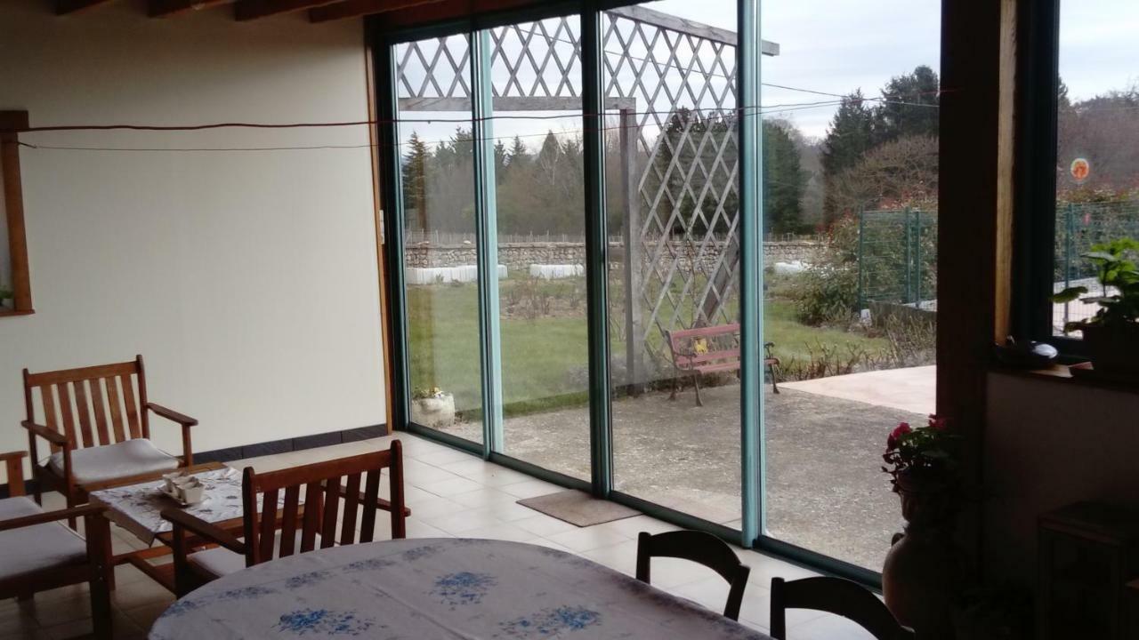 Gite De La Roseraie Louchy-Montfand Экстерьер фото